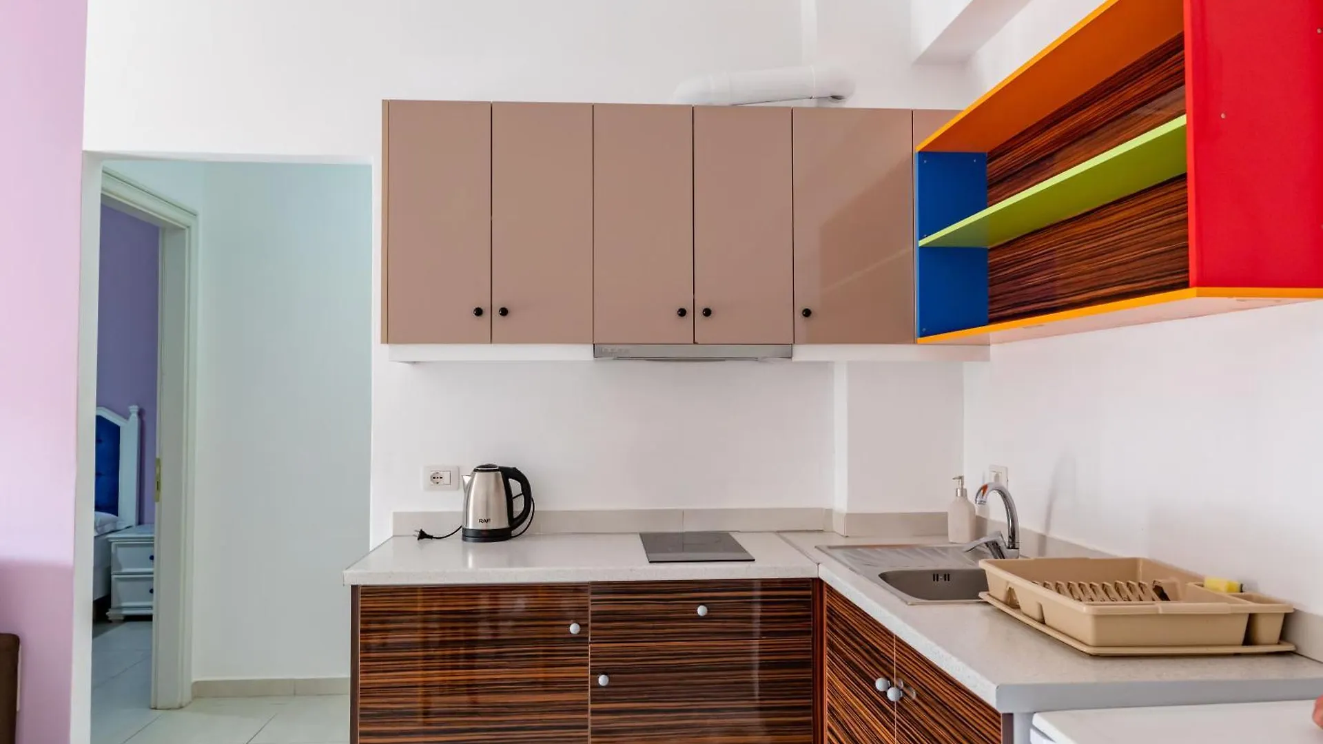 Onda Apartments Saranda 0*,